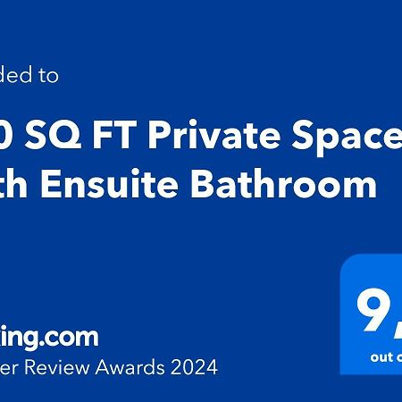 680 Sq Ft Private Space With Ensuite Bathroom YYC المظهر الخارجي الصورة